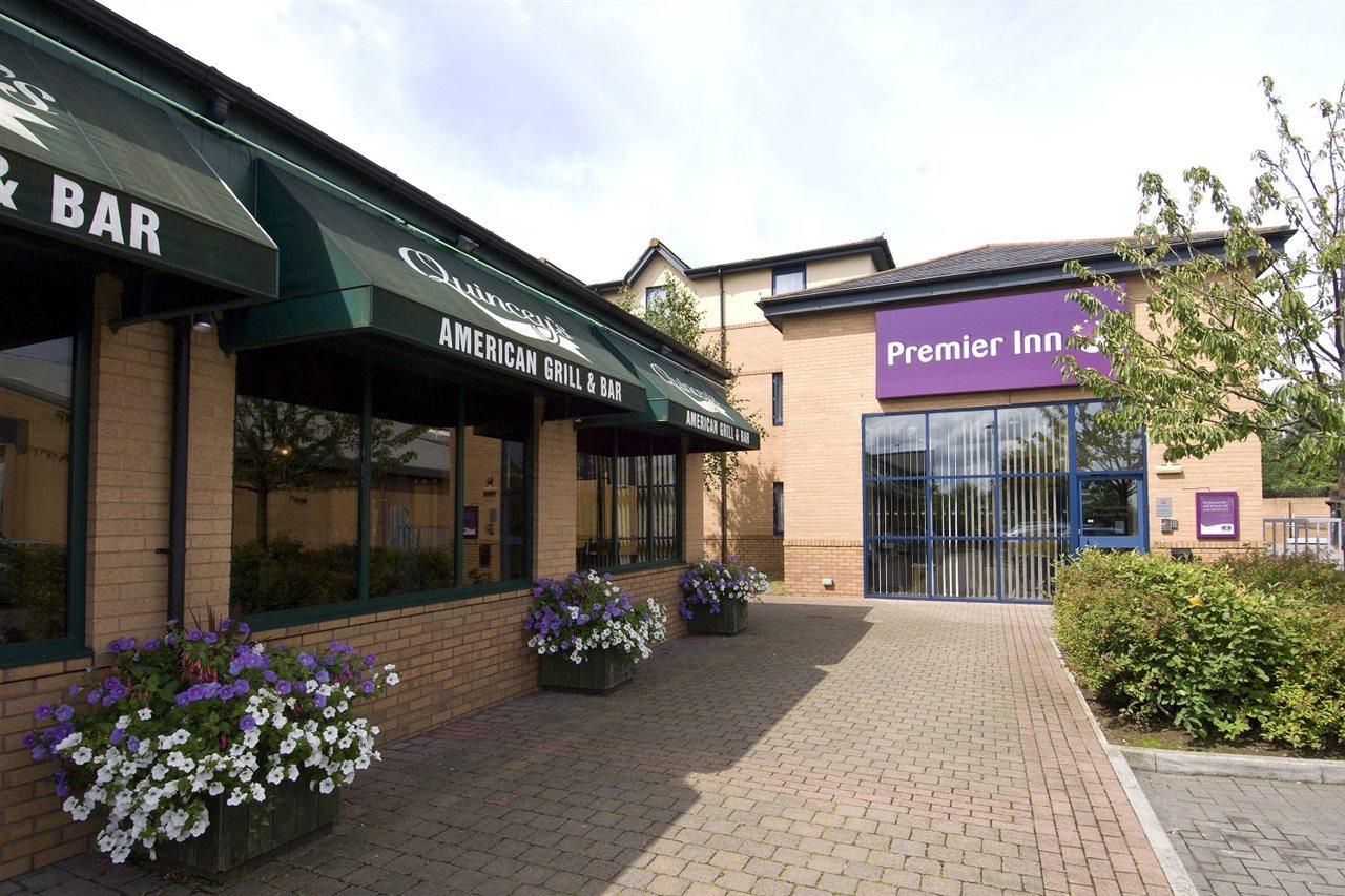 Premier Inn Bristol Filton Extérieur photo