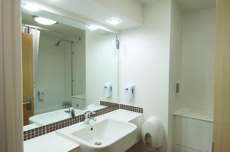 Premier Inn Bristol Filton Extérieur photo