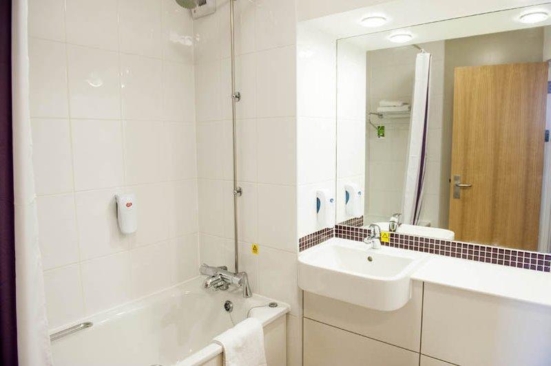 Premier Inn Bristol Filton Extérieur photo